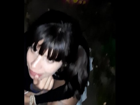 ❤️ Air an t-sràid penis swollen mar mhalairt air candy ️ Bhidio porn leinn ❌️❤